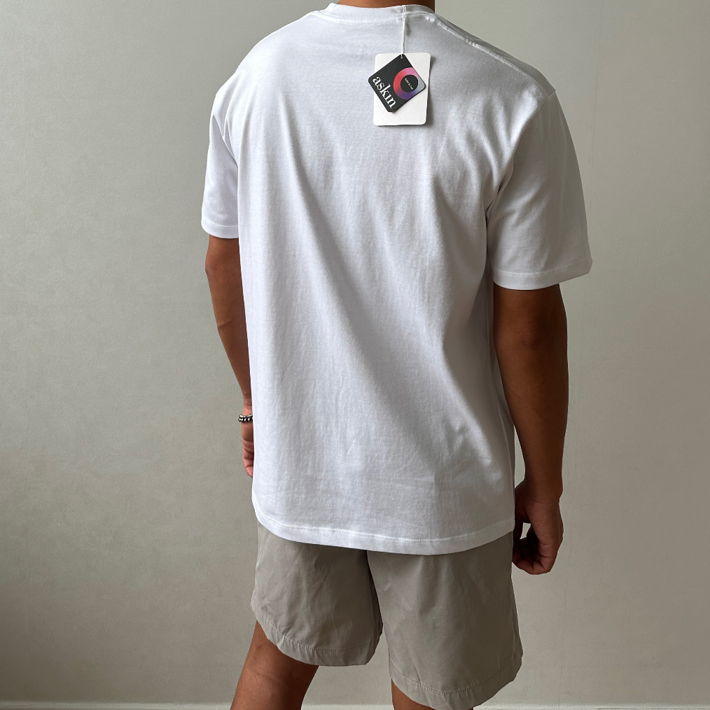 반팔 티셔츠 모델 착용 이미지-S3L7